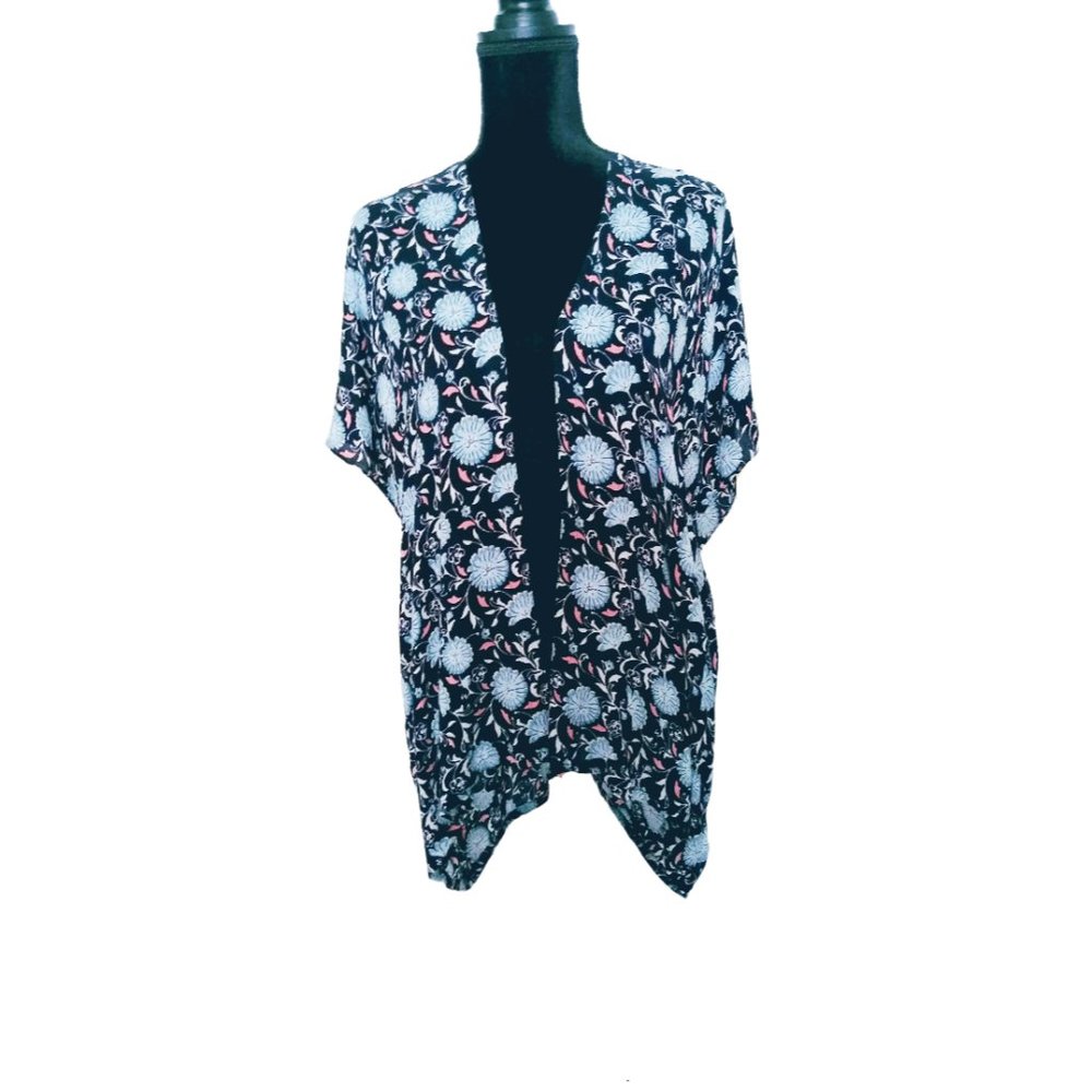 LOFT Women's Black and Floral Open Front Short Sleeve Top Size XSmall